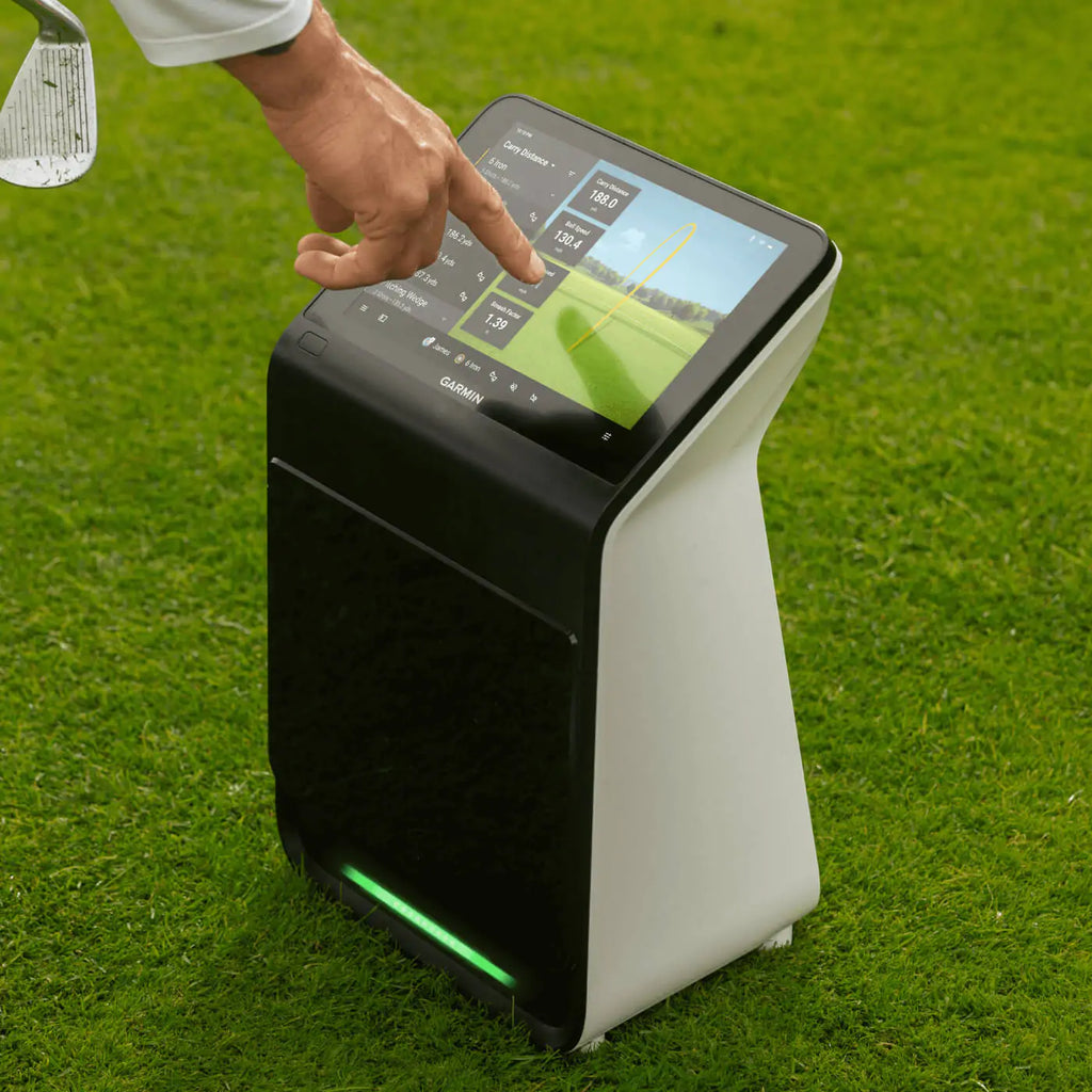 Garmin Approach® R50 golf launch monitor image 1